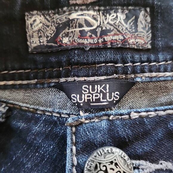 Silver Jeans Suki Surplus Ladies 28 x 30 Dark Rinse Bootcut Jeans - Picture 5 of 6